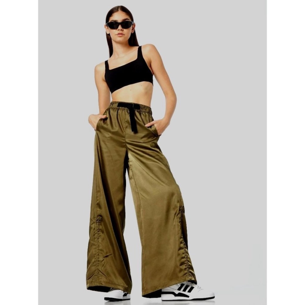 ADIDAS Pants L Cargo Wide Leg Loose Fit Luxe Satin Green Olive Streetwear